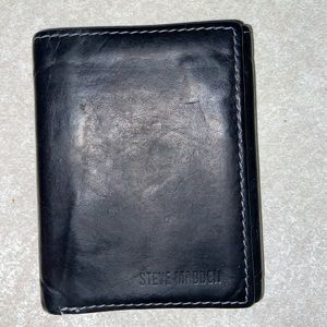 Steve Madden bifold wallet